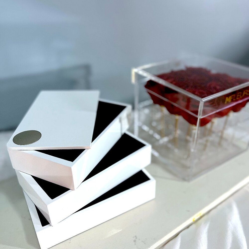 Umbra Jewelry Box
